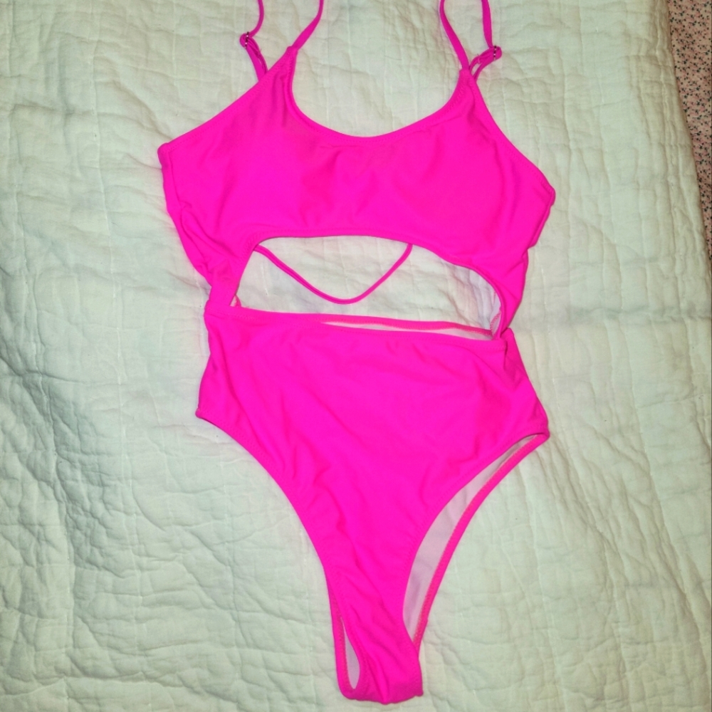 Onepiece hot pink NWOT medium